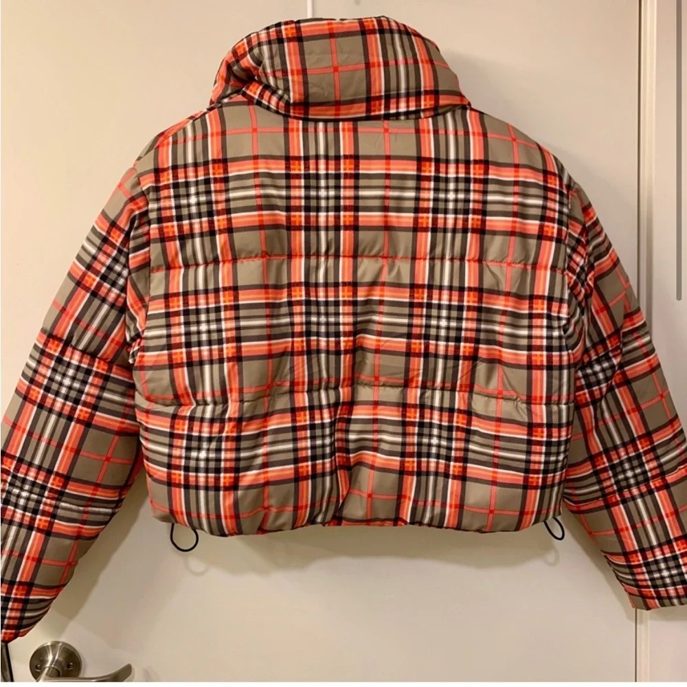 NWOT TOPSHOP PLAID PUFFER - Picture 4 of 5